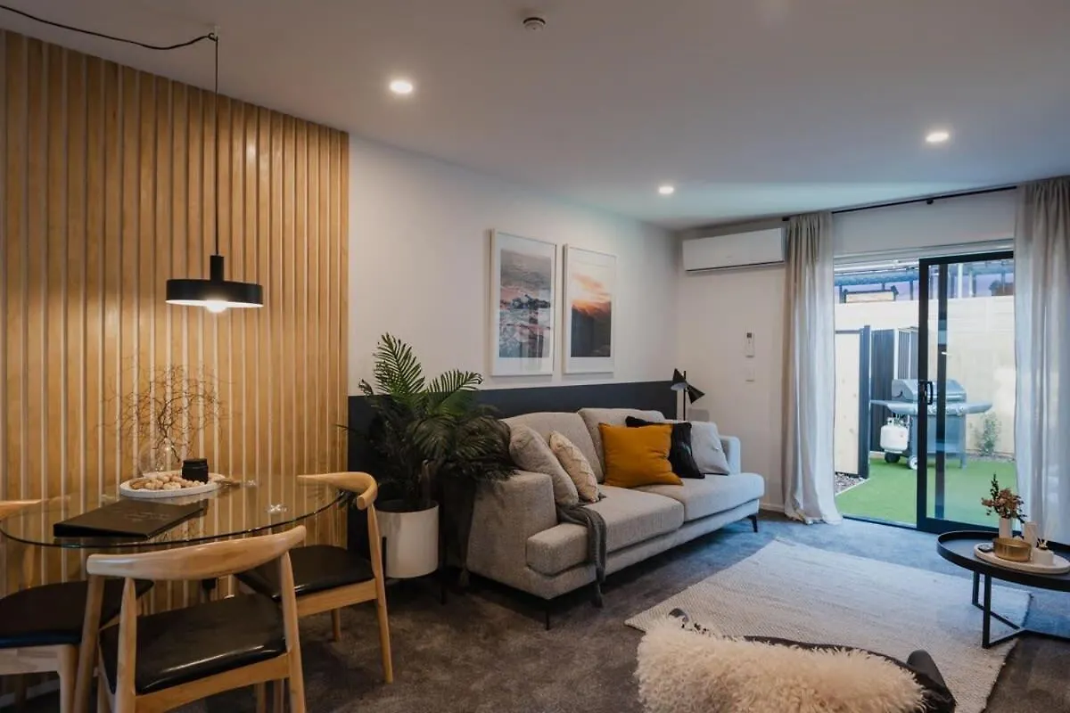 Holiday home The Perfect City Nook - Designers Delight Christchurch